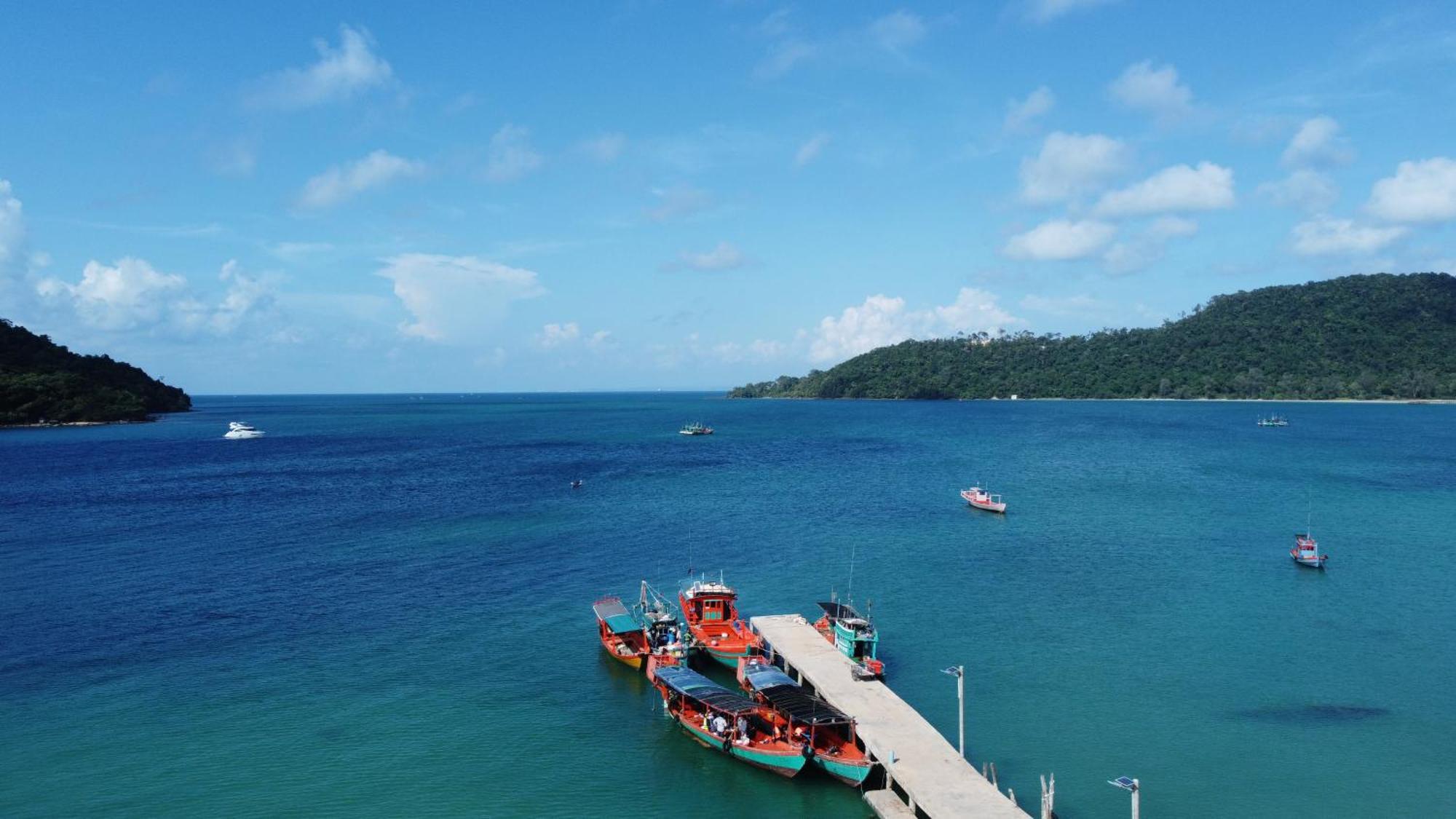 Coral Hotell Koh Rong Sanloem Exteriör bild